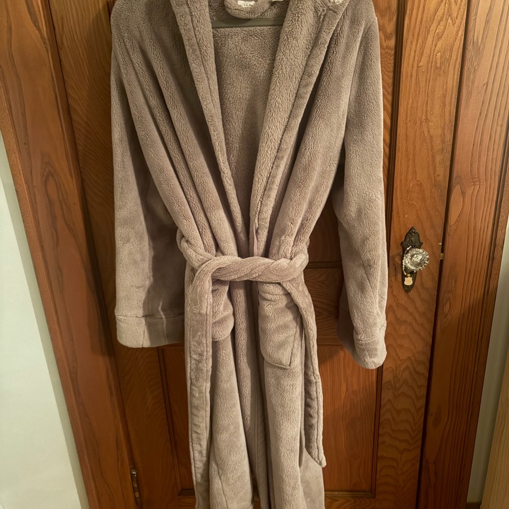 LL Bean Wicked Plush Bathrobe size L